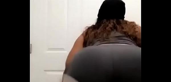  Ass shaking Tamara